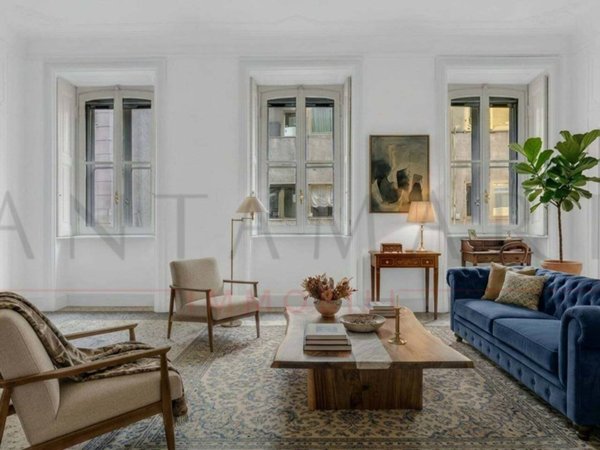 appartamento in vendita a Milano in zona Brera
