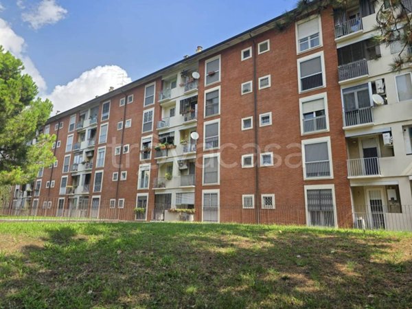appartamento in vendita a Milano in zona Forlanini