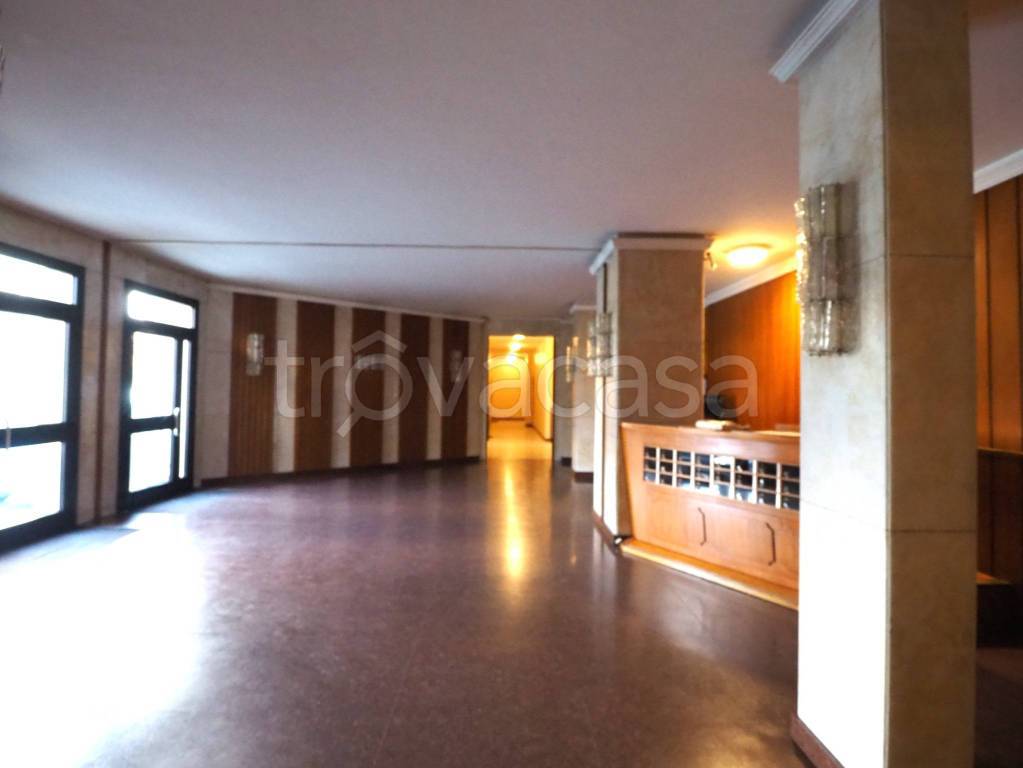 appartamento in vendita a Milano in zona Bande Nere