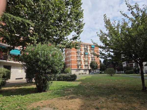 appartamento in vendita a Milano in zona Forze Armate