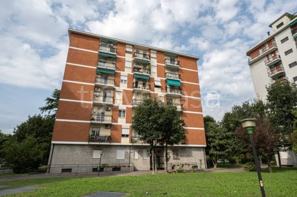 appartamento in vendita a Milano in zona Forze Armate