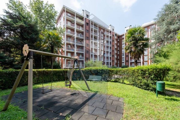 appartamento in vendita a Milano in zona Crescenzago