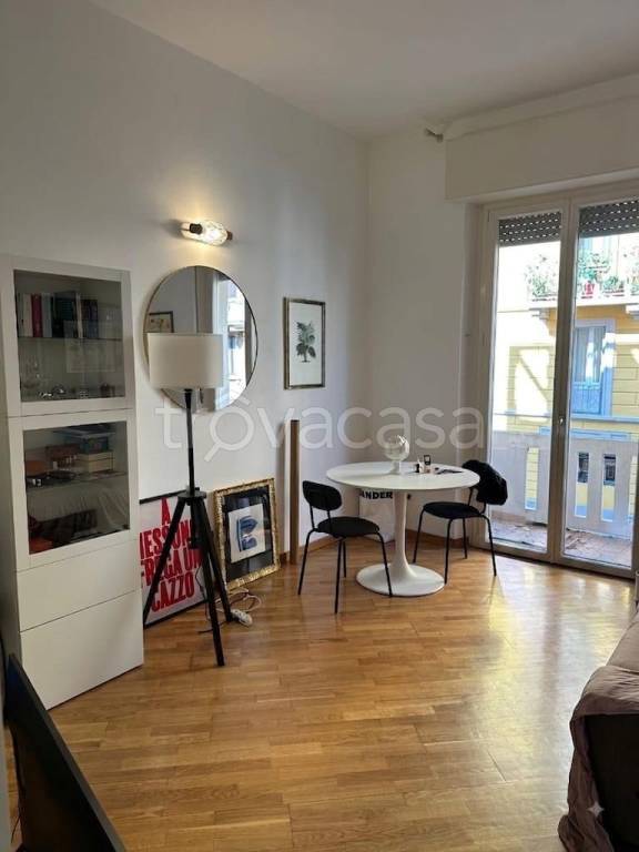 appartamento in vendita a Milano in zona Loreto