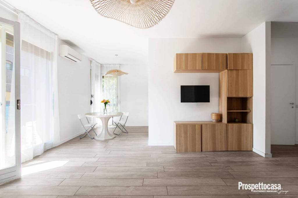 appartamento in vendita a Milano in zona Bande Nere