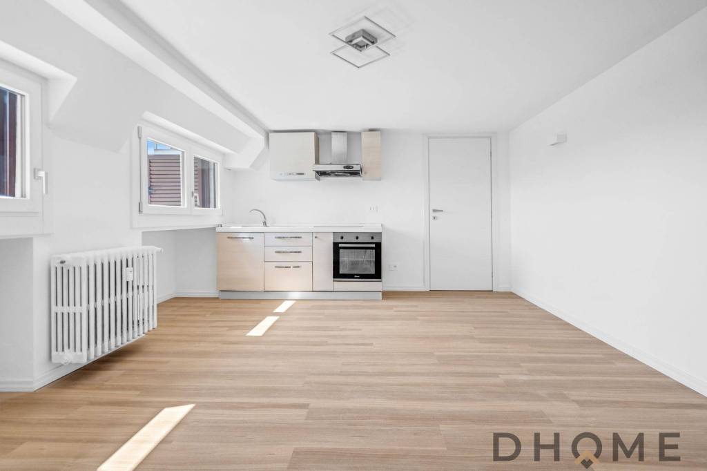 appartamento in vendita a Milano in zona Lorenteggio