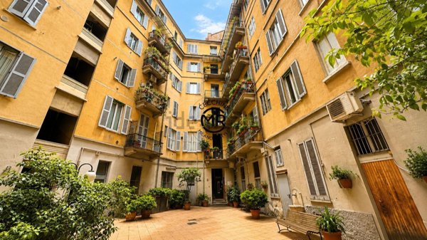 appartamento in vendita a Milano in zona Sempione