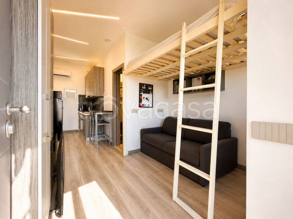 appartamento in vendita a Milano in zona Loreto