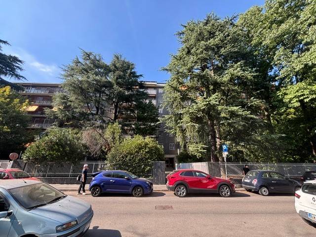 appartamento in vendita a Milano in zona Affori
