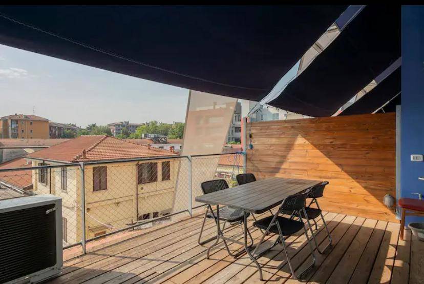 appartamento in vendita a Milano in zona Adriano