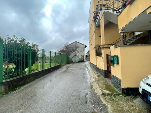 appartamento in vendita a Milano in zona Baggio