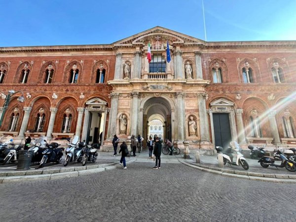 negozio in vendita a Milano in zona Centro Storico