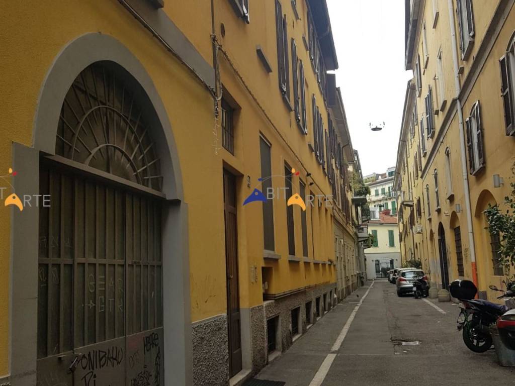 appartamento in vendita a Milano in zona Porta Genova