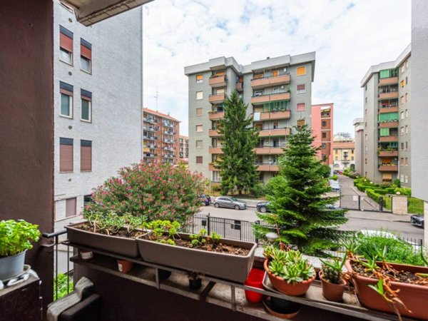 appartamento in vendita a Milano in zona Piazzale Lodi