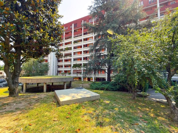 appartamento in vendita a Milano in zona Piazzale Lodi