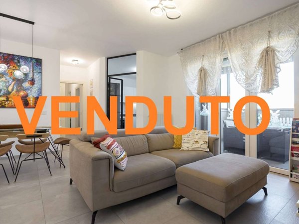 appartamento in vendita a Milano in zona Moncucco