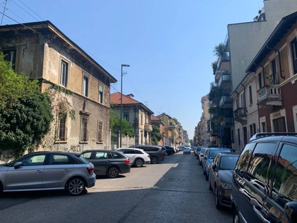 casa indipendente in vendita a Milano in zona XXII Marzo