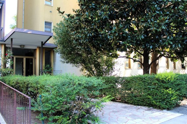 appartamento in vendita a Milano in zona Dergano