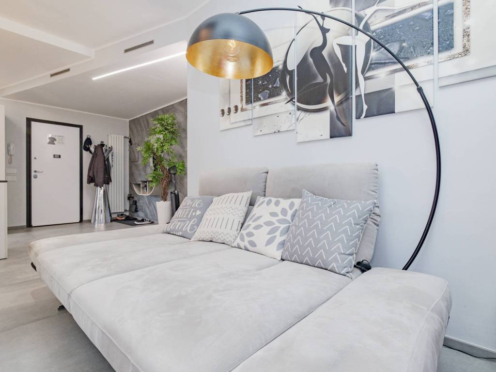 appartamento in vendita a Milano in zona Quarto Cagnino