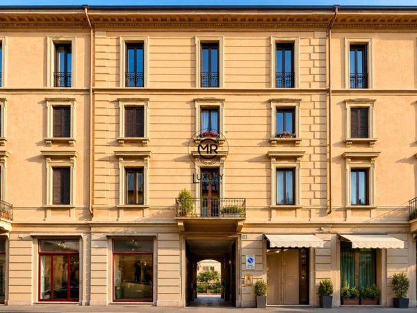 appartamento in vendita a Milano in zona Sempione