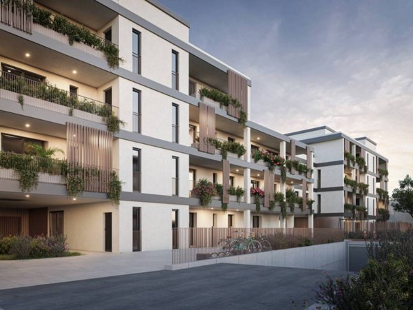 appartamento in vendita a Milano in zona Barona