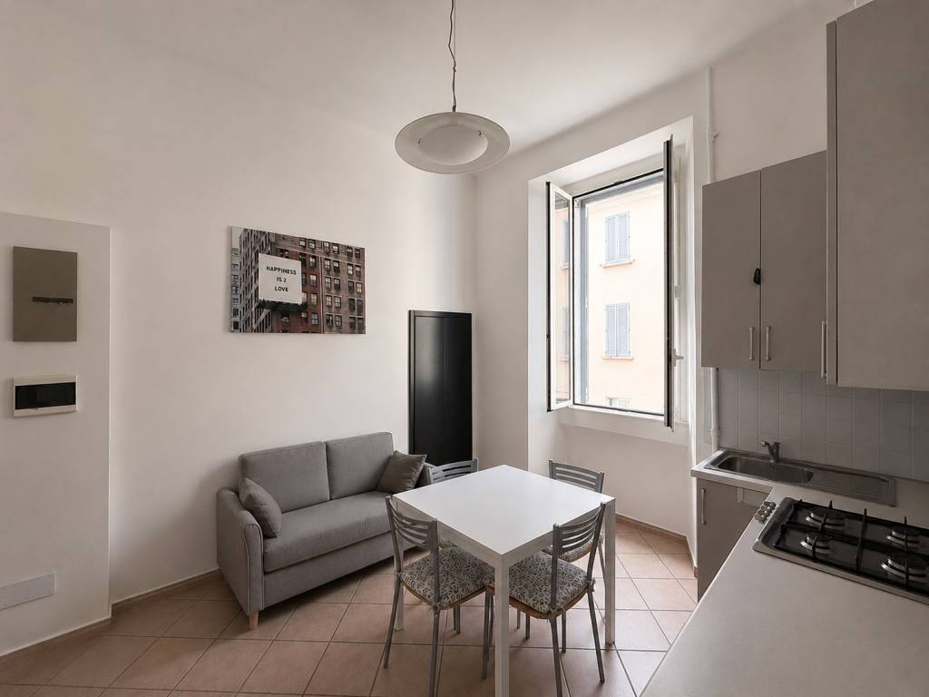 appartamento in vendita a Milano in zona Loreto