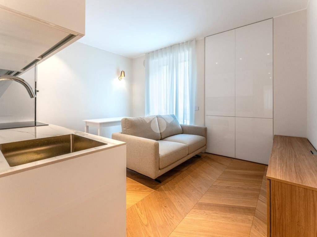 appartamento in vendita a Milano in zona Sempione