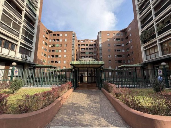 appartamento in vendita a Milano in zona Loreto