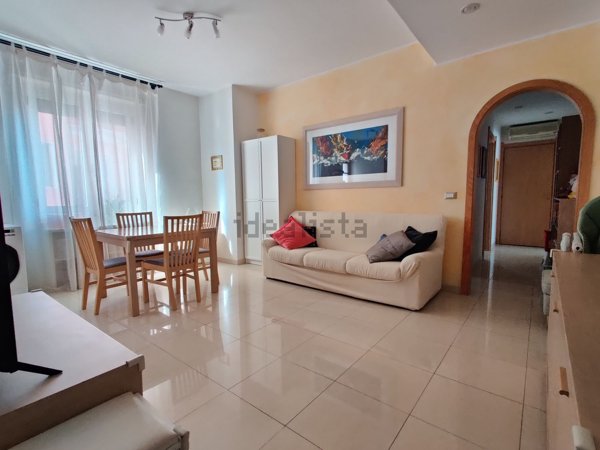 appartamento in vendita a Milano in zona Famagosta