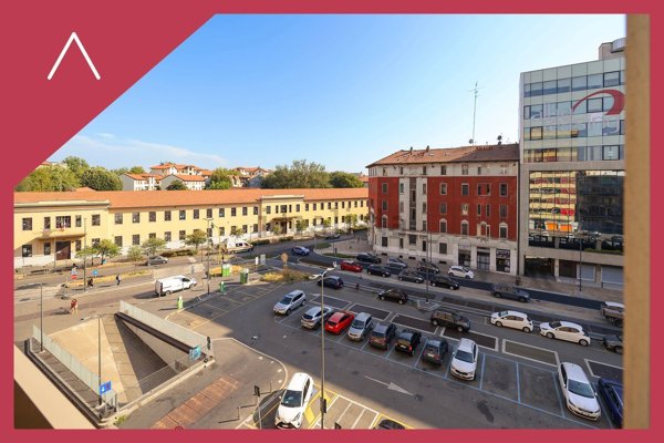 appartamento in vendita a Milano in zona Corvetto