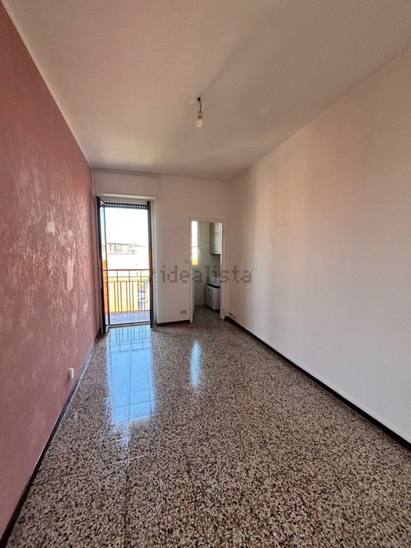 appartamento in vendita a Milano in zona Famagosta