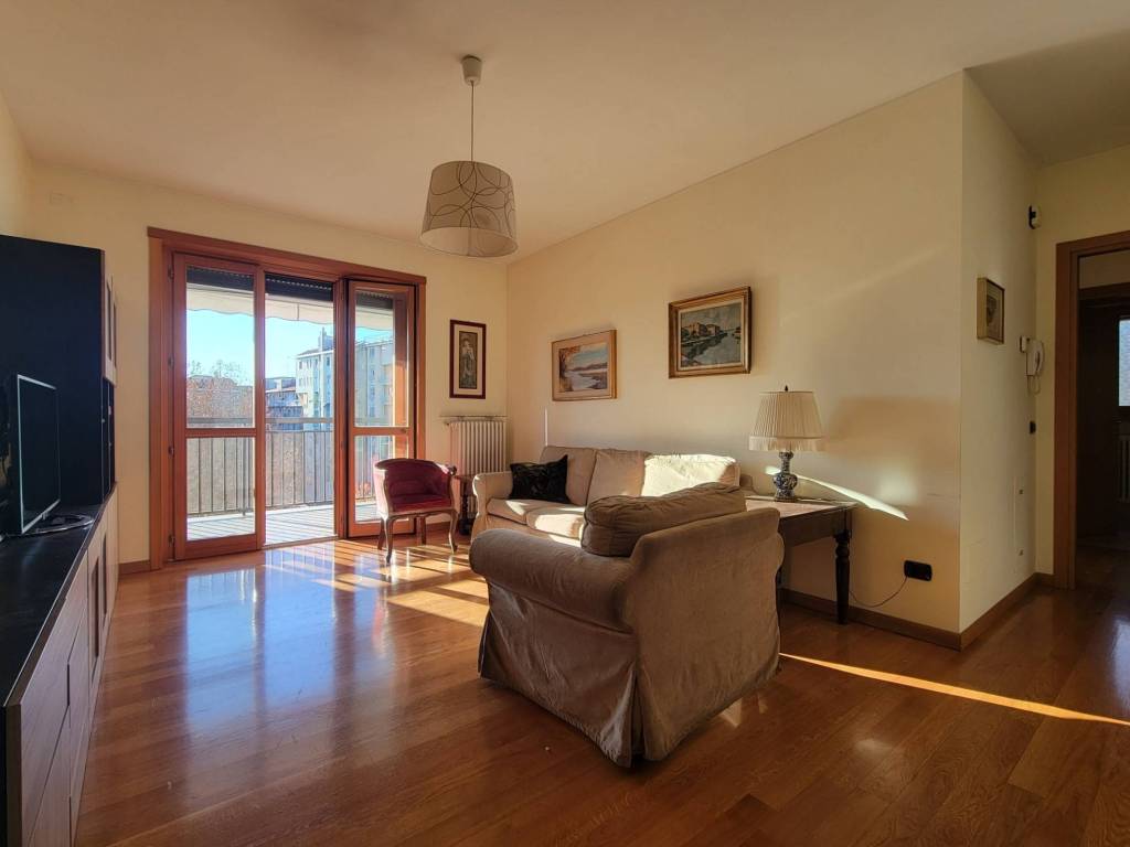 appartamento in vendita a Milano in zona Il Portello