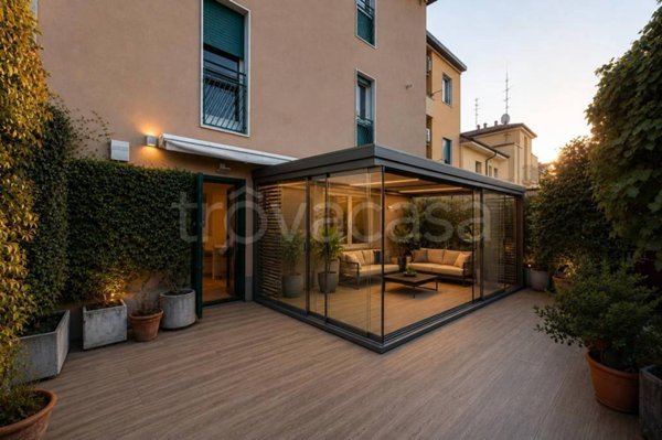appartamento in vendita a Milano in zona Sempione
