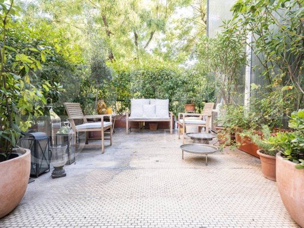 appartamento in vendita a Milano in zona Corsica