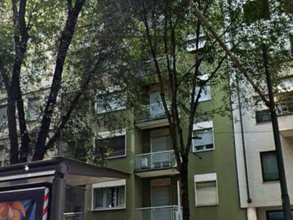 appartamento in vendita a Milano in zona Sempione