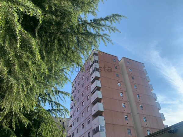 appartamento in vendita a Milano in zona Chiesa Rossa