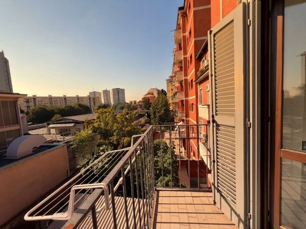 appartamento in vendita a Milano in zona Corvetto