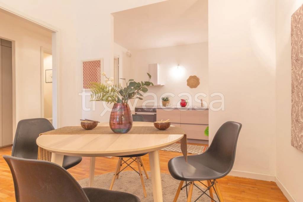 appartamento in vendita a Milano in zona Porta Venezia