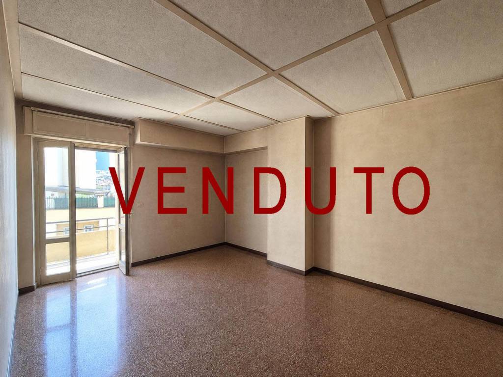 appartamento in vendita a Milano in zona De Angeli