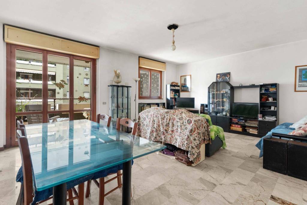 appartamento in vendita a Milano in zona Gratosoglio