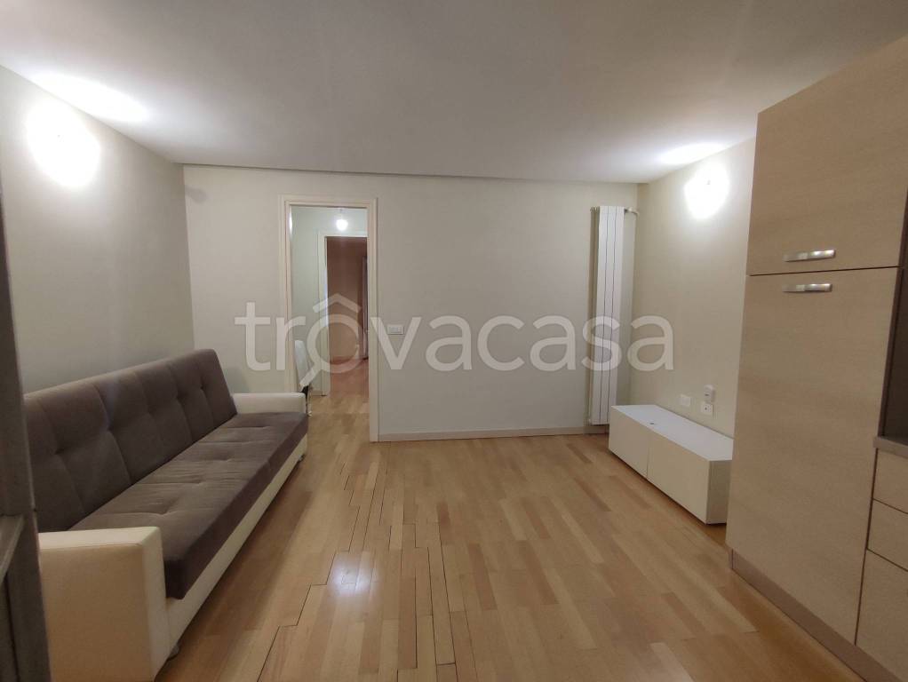 appartamento in vendita a Milano in zona De Angeli