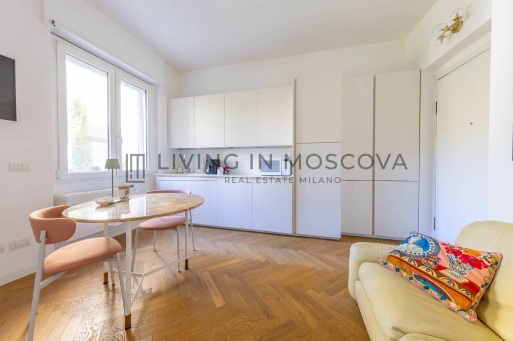 appartamento in vendita a Milano in zona Porta Garibaldi