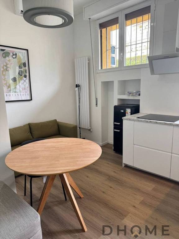 appartamento in vendita a Milano in zona Stadera