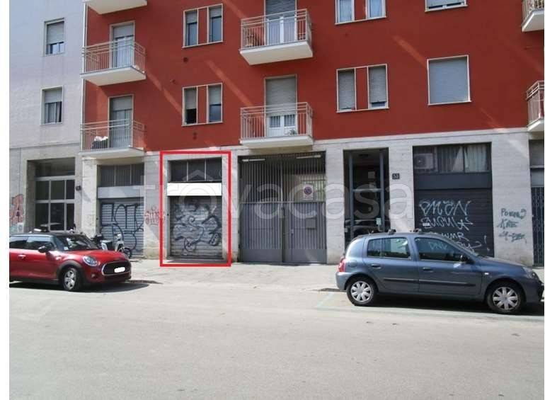 appartamento in vendita a Milano in zona Cascina dei Pomi