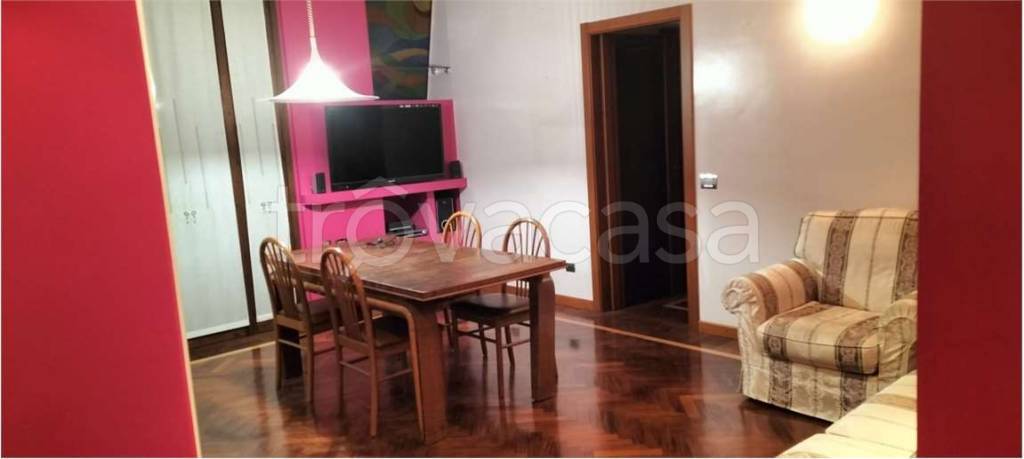 appartamento in vendita a Milano in zona Muggiano