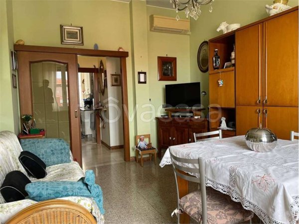 appartamento in vendita a Milano in zona Baggio