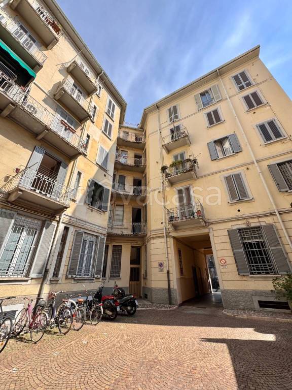 appartamento in vendita a Milano in zona Città Studi