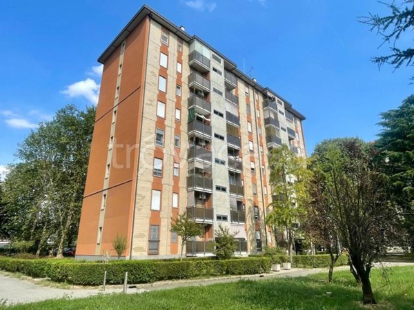 appartamento in vendita a Milano in zona Gallaratese