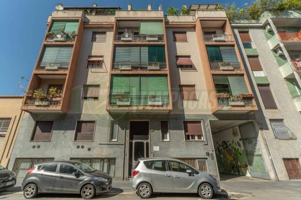 appartamento in vendita a Milano in zona Stadera