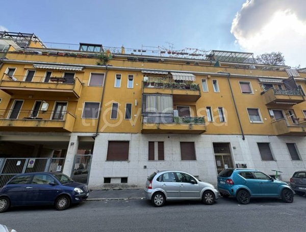 appartamento in vendita a Milano in zona Gorla