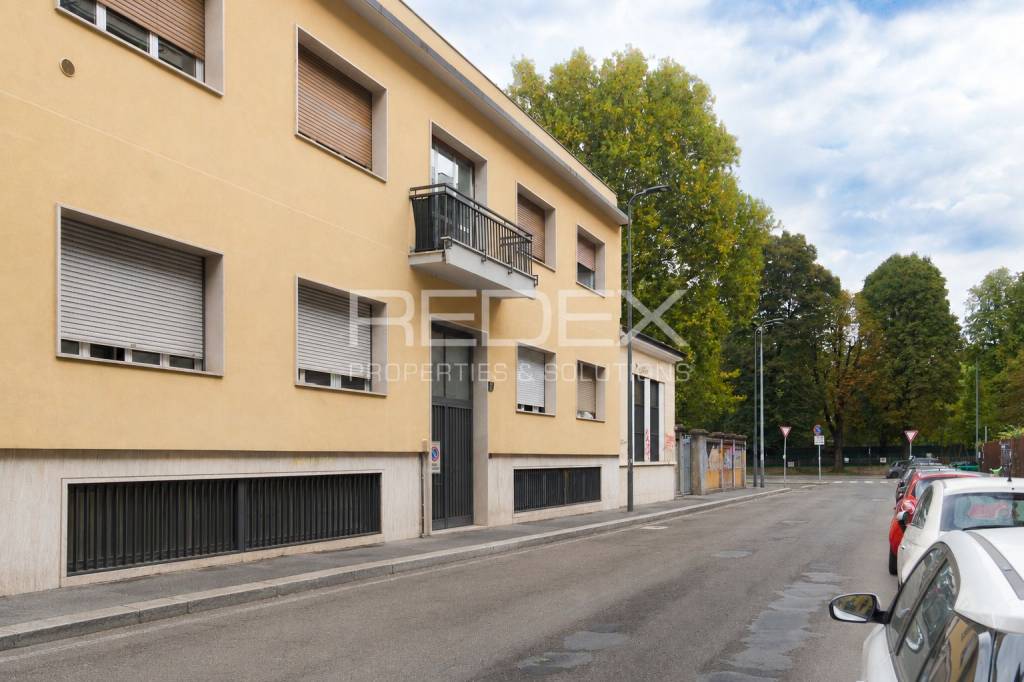 appartamento in vendita a Milano in zona Loreto